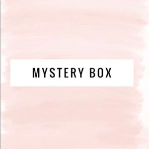 Mystery box 🌻💜 baby girl size 6 months